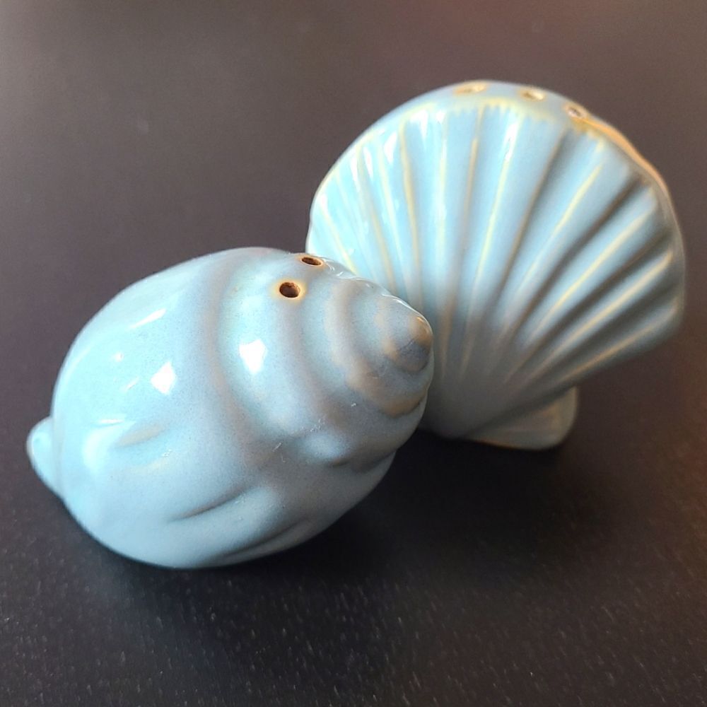Vintage Shells Salt and Pepper Shakers